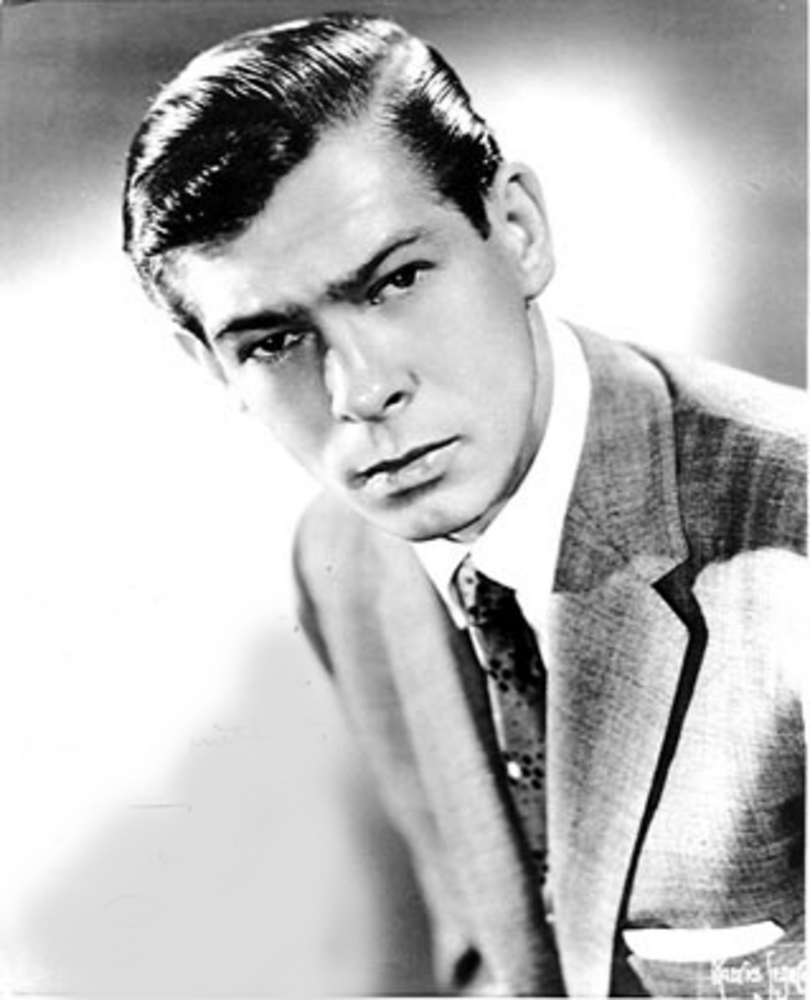 johnnie Ray used his good looks, and impassioned vocal style to pack out concert halls around the world.