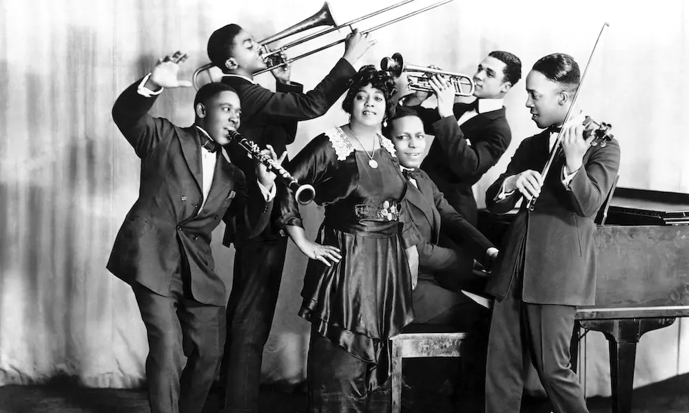 Mamie Smith and her jazz hounds. Her classic "Crazy Blues" was the start of the popular female blues singer era.