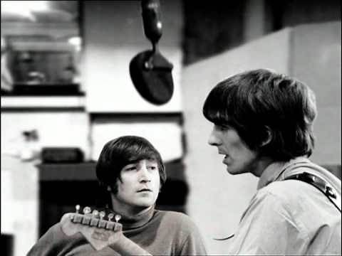 beatlesrevolvercoverbgrnd