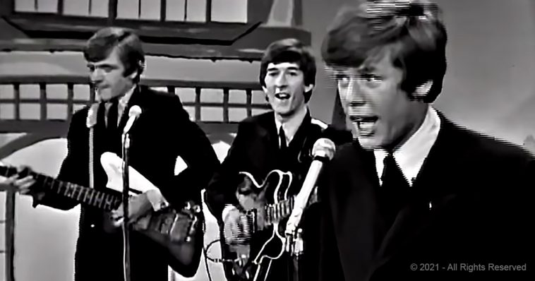 Hermans Hermits, plugged in and playing!