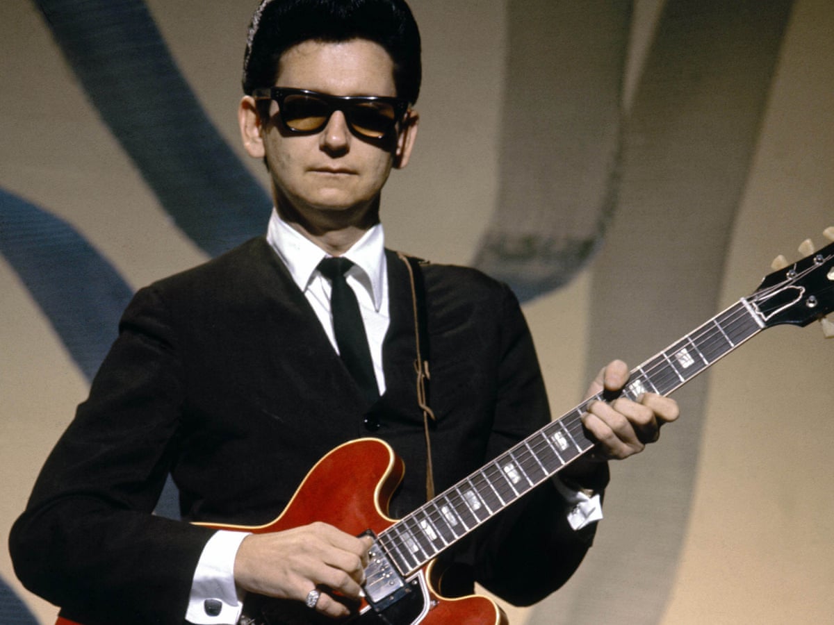 Roy Orbison, in his classic pose.