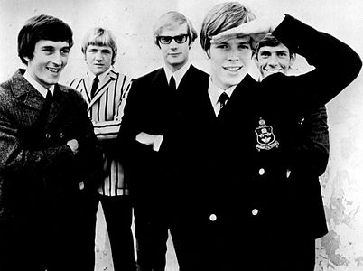 Looking particularly sharp, Hermans Hermits in an early publicity snap, 1966